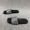 Slippers Femmes Été à l'extérieur Chaussures pour femmes Open Toe Flat Bottom Water Diamond Stripe portant un minimaliste