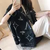 2024 Brand Designer Scarf V Scarf Cashmere Thick Shawl Women Winter Wram Pashmina Long Wraps Hijab Fashion accessories