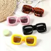 Sunglasses 3-12 Years New Square Sunglasses for Boys Girls Y2K Retro Design Shades Candy Color Goggle Sun Glasses Kids Children Eyewear 240412