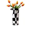 Vasen Schwarz -Weiß -Keramik -Vase -Dekoration Europäischer Typ Kreatives Wohnzimmer Blume Arrangement Veranda TV -Schrank