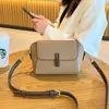 Bag Shell liten fyrkantig axel 2024 Summer Fashion Commuter Crossbody Versatile Womens