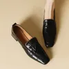 Повседневная обувь 2024 плюс плюс размером 34-42women's Sheecking Slip-On Loafers Высококачественные мягкие удобные квадратные мокасины