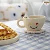 Tasses Saucers Realme Nordic Smile Beige Small Ceramic Coffee tasse un jeu de petit déjeuner Milk Milkware Drinkware Creative Cute Home Decoration