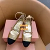 Scarpe vestite designer casual sexy donne donne in pelle oro effetto fila rotonda cintura maryjane piatto comodo ballo di fine anno