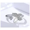 Com pedras laterais Novos anéis de borboleta de cristal de zircão cúbico para mulheres jóias de casamento de platina