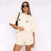 White Foxs Designer Tracksuit Women Hoodie مجموعات ثنائية من قطعتين ملابس ملابس من ملابس ملابس رياضية طويلة الأكمام ذات الأكمام الطويلة ذات الأكمام البيضاء