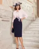 Dark Navy Mother of the Bride Dresses With Pink Jacket Lace Appliced ​​Wedding Gästklänning Knä längd veckor Ruched Plus Size Formal Mother Outfit