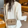 Bag Shell liten fyrkantig axel 2024 Summer Fashion Commuter Crossbody Versatile Womens