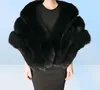 2018 Nowy czarny biały futra panna młoda Cape Płaszcz Kobiety Płaszcz Faux Fur Big Poncho Casacos Femininos7833375