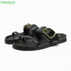 Slippers 2024 Été extérieur Open Strap Strap Buckle Beach Casual Sandals Plateforme Black / White Fashion Femmes Femmes