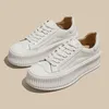 Sapatos casuais moda biscoito branco feminino confortável tênis de sola grossa 2024 muffin pequeno