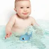 Toys de bain Toddler Bath Toys Couts dessin animé Shark Shark Corloge de rotation de la queue de rotation de baignoire de baignoire bébé 240413