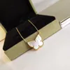 Vintage Lucky Wiselant Designer Naszyjnik Żółte złoto Biała Matka Pearl Butterfly Charm Krótki łańcuch Choker dla kobiet biżuteria
