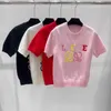 女性用Tシャツデザイナー真新しい丸いネックニットコントラストレター半袖年齢女性1CTOの汎用性の高いトップを減らす