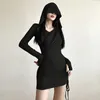 Casual klänningar Pure Desire Sexig stil Solid Color Cut Out Long Sleeve Hooded Dress Ins Autumn Fashion Slim Fit BodyCon