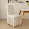 Couvre-chaise couvre la jupe en dentelle à la maison