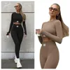 Kvinnors tvådelar Pants Designer Set Women Sportswear Workout Clothes Long Sleeve Yoga Leggings