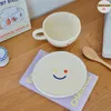 Tasses Saucers Realme Nordic Smile Beige Small Ceramic Coffee tasse un jeu de petit déjeuner Milk Milkware Drinkware Creative Cute Home Decoration