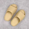 2024 7A FOAM RUNNER DESIGNER STAPPERS Lyxiga män Kvinnor Slides Bests Quality Sandals Slide Slipper With Original Box