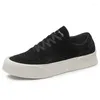 أحذية غير رسمية 2024 Men Sneakers Platform Fulcanized Footwear Trend Round Round Toe Skateboard