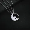 Colliers pendants Yin Yang Collier correspondant à 2 pièces en acier inoxydable Puzzle Birthday Jewlery Cadeaux pour couple ou amis Drop Dhlue