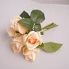 Decoratieve bloemen gesimuleerde hand hydraterende rozen woonkamer eettafel decoratio plastic bloemenbundel bruiloft arrangement accessoires