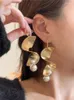 Studörhängen geometrisk oregelbundenhet personlighet metall design lyx pärla för kvinnor europeisk mode textur hög smycken tillbehör