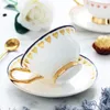 Tasses Saucers européen Ins Coffee tasse de céramique anglais ensemble de ménage de ménage de thé simple après-midi avec cuillère avec cuillère