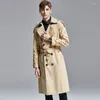 Trench Coats Men's Young Man Couleur de mode Changement unique de couleurs de vent Unique Longueur du genou Mené 2024 Spring Autumn Europe Europe