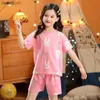 PAJAMAS GIORNI RAGAZZE RAGAZZE PARJAMA Nuova abbigliamento per bambini a maniche corte estiva Sonno abbigliamento da sonno di cotone set di pigiami per bambini 4 6 8 10 12 14 annil231109 C240413