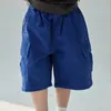 ズボンの子供の服の薄いゆるい綿のショーツ2024夏の男の子ソリッドカラーオールマッチファッションカジュアルカーゴパンツ