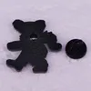 Minnettar Dead Bear Emaye Pin Çocukluk Oyunu Film Film Tırnaklar Broş Rozeti Sevimli Anime Filmler Oyunları Sert Emaye Pimleri