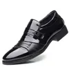Ubieranie butów ślub dżentelmeni eleganccy mężczyzna obcasy męskie luksusowe projektant mężczyzn Sneakers