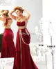 ALINE SEXY Sweetheart Chiffon Burgundy Prom -jurken 2019 Mouwloze Runway Gold Borduurkristallen Arabische avondjurken5741793