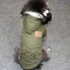 犬のアパレル服ファーカラーツーリングペット2本足のテディ秋と冬のコート子犬の二重層プラス