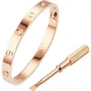 Kaarten houden van brede en smalle editie High Edition Fifth Generation Bracelet Vrouw Volledig Sky Star V Gold 18k Rose Gold Bracelet Mannelijk en vrouwelijk paar