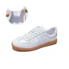 Casual Shoes 2024 Äkta läderkvinnor Sports Sneaker Spring and Summer Flat Moral Training Trendy