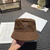 Ковша шляпа повседневная унисекс роскошные кепки дизайнерские шляпы 2 цветные козырьки универсальная кепка Летнее черно -красное солнце