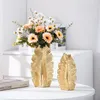 Vases Nordic Ceramic Vase Black Gold Plating Leaf Shape Ornaments Flower Organizer Modern Simple TV Cabinet Home Decoration