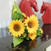 Fleurs décoratives 2pcs Bouquet de tournesol artificiel 4 têtes Small Simulation Fleur Ornement pour la maison de mariage (jaune) Noël