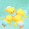 Bath Toys Baby Bath Toys Water Chain Clockwork Bathing Cute Swimming Yellow Duck Toy Toddler Pool Beach Classic Toy for Kids Water Playing 240413