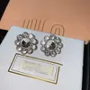 18 carats d'or de marque monogramme de boucles d'oreille monogramme pour femmes vintage vintage Circle de luxe double face usure de boucles d'oreilles chinoises