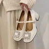 Klänningskor Spring Designer Crystal Women Mary Jane Fashion Female Elegant Square Toe Low Heel Ladies Comfort Party Pumps