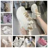 2024 Top Luxury Soumed Mesh Small White Shoe Casual et respirant Chaussures de sport surélevées en interne