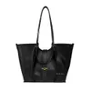 Cordon 2024 Bag de grande capacité pour femmes Classic Fashion Rétro de haute qualité Couir à main de couleur unie de haute qualité