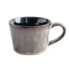 マグカップはビンテージエナメルコーヒーカップシンプルなノルディックセラミックレッド日本の創造的なパーソナライズされたファミリーミルクギフトハンドル