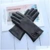 Cinq doigts gants de mode femme authentique en cuir en cuir de mouton de décoration arche