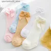 Skarpetki dla dzieci 0-24m Baby Girl Socks Toddler Big Bow Botton Summer Mesh Baby Knee Socks Noworodka Long Princess Girl Socks Q240413