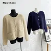 Magliette da donna Corea semplice casual a colori solidi tascabili a equipaggio singolo a petto cardigan a maglia per donne cappotto autunno inverno 2024