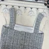 Kvinntankar Camis Designer Shenzhen Nanyou Huo ~ 24 Spring/Summer New Product Small doftande vindschackbräd Checkboard krage grå grov tweed camisole up5f